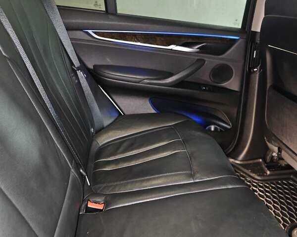 Білий БМВ Х5, об'ємом двигуна 2 л та пробігом 173 тис. км за 27200 $, фото 33 на Automoto.ua
