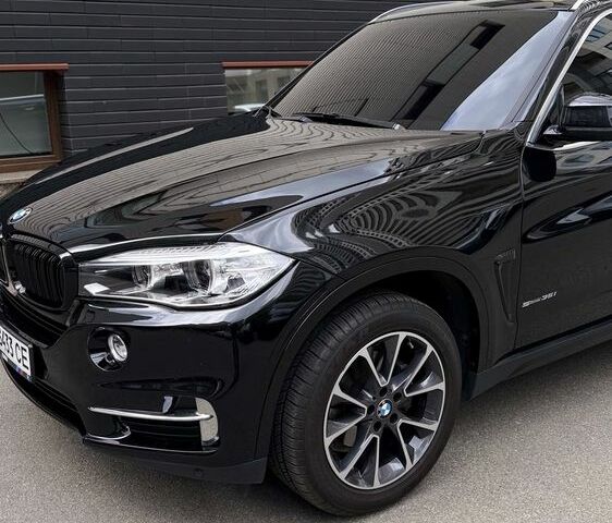 Белый БМВ Х5, объемом двигателя 2 л и пробегом 204 тыс. км за 23000 $, фото 12 на Automoto.ua