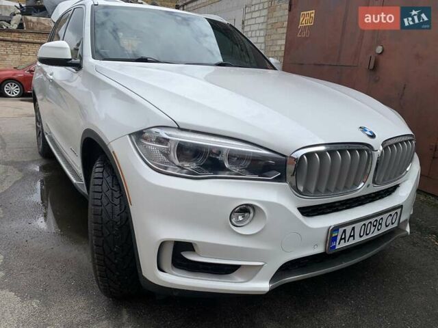 Білий БМВ Х5, об'ємом двигуна 2 л та пробігом 148 тис. км за 27900 $, фото 1 на Automoto.ua