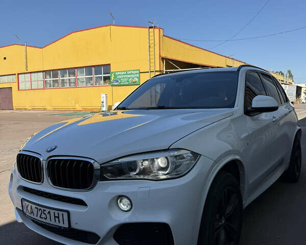 Белый БМВ Х5, объемом двигателя 2 л и пробегом 183 тыс. км за 33700 $, фото 2 на Automoto.ua