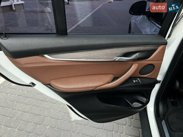 Белый БМВ Х5, объемом двигателя 2 л и пробегом 133 тыс. км за 37000 $, фото 27 на Automoto.ua