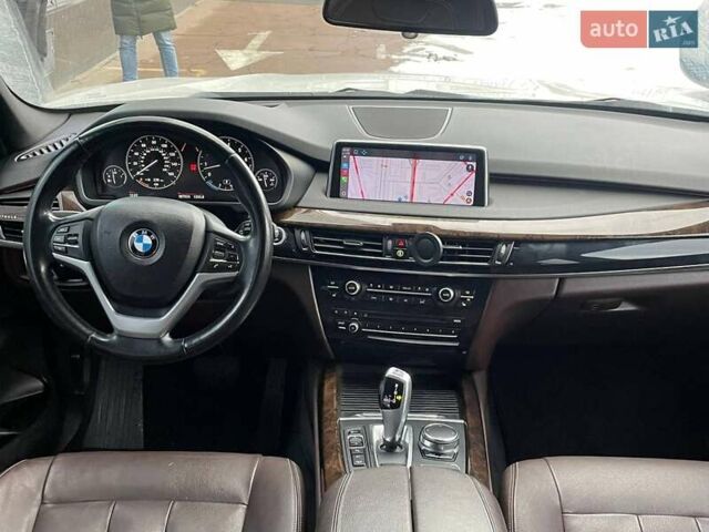 Белый БМВ Х5, объемом двигателя 3 л и пробегом 186 тыс. км за 21400 $, фото 20 на Automoto.ua