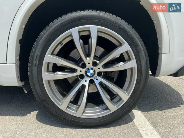 Белый БМВ Х5, объемом двигателя 2.99 л и пробегом 176 тыс. км за 42000 $, фото 10 на Automoto.ua