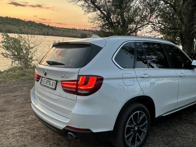 Білий БМВ Х5, об'ємом двигуна 3 л та пробігом 260 тис. км за 32500 $, фото 4 на Automoto.ua