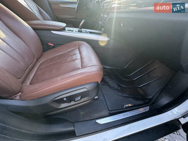 Белый БМВ Х5, объемом двигателя 2 л и пробегом 94 тыс. км за 34900 $, фото 15 на Automoto.ua