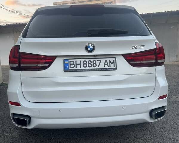 Белый БМВ Х5, объемом двигателя 2.99 л и пробегом 179 тыс. км за 35000 $, фото 1 на Automoto.ua