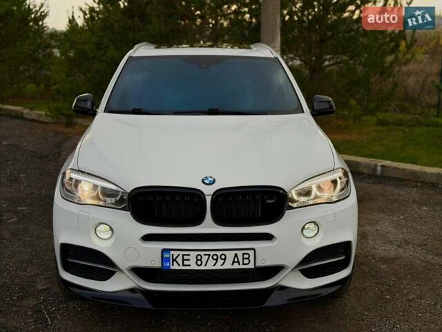 Белый БМВ Х5, объемом двигателя 2.98 л и пробегом 190 тыс. км за 28000 $, фото 5 на Automoto.ua