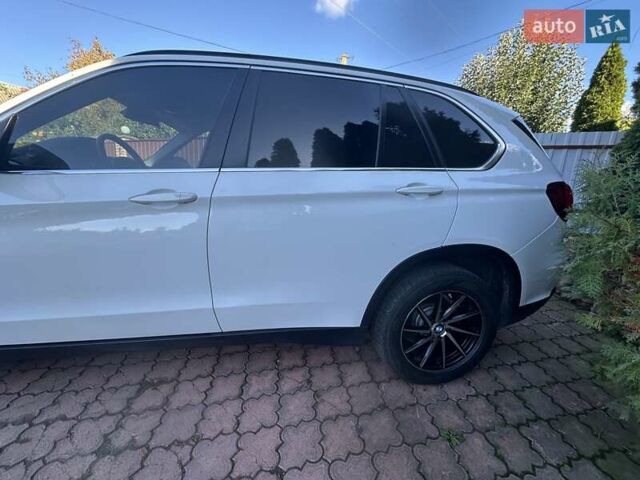 БМВ Х5 2016 в Виннице на Automoto.ua Белый БМВ Х5, объемом двигателя 2 л и пробегом 95 тыс. км за 31000 $, фото 13 на Automoto.ua