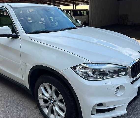 Белый БМВ Х5, объемом двигателя 2 л и пробегом 89 тыс. км за 23000 $, фото 1 на Automoto.ua