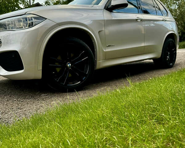 Белый БМВ Х5, объемом двигателя 2.99 л и пробегом 146 тыс. км за 38200 $, фото 18 на Automoto.ua