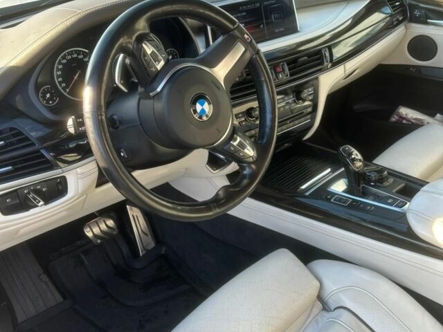 Белый БМВ Х5, объемом двигателя 3 л и пробегом 128 тыс. км за 31000 $, фото 2 на Automoto.ua