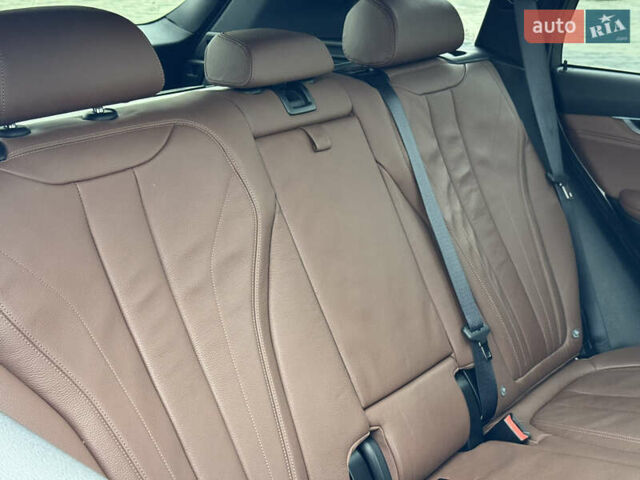 Белый БМВ Х5, объемом двигателя 2.98 л и пробегом 130 тыс. км за 28700 $, фото 33 на Automoto.ua