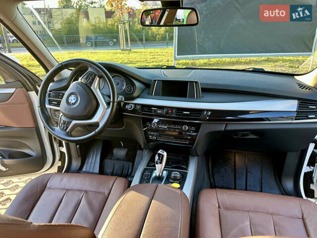 Белый БМВ Х5, объемом двигателя 2 л и пробегом 94 тыс. км за 34900 $, фото 7 на Automoto.ua