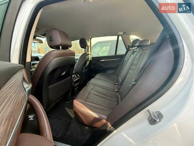 Белый БМВ Х5, объемом двигателя 2 л и пробегом 108 тыс. км за 25500 $, фото 10 на Automoto.ua