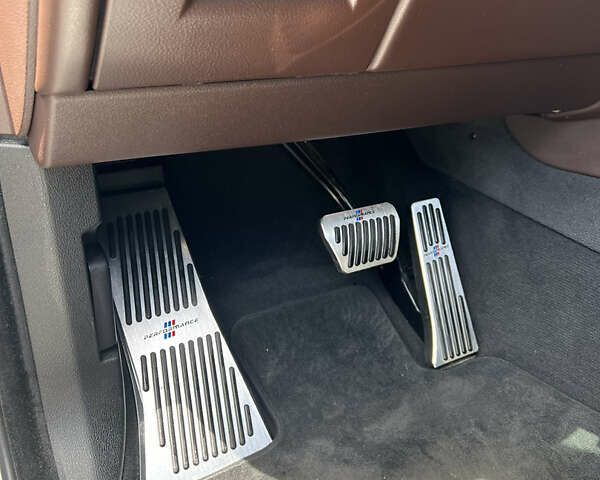 Белый БМВ Х5, объемом двигателя 2.99 л и пробегом 176 тыс. км за 42000 $, фото 18 на Automoto.ua