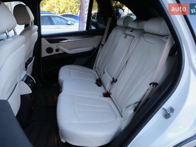 Белый БМВ Х5, объемом двигателя 3 л и пробегом 150 тыс. км за 27000 $, фото 9 на Automoto.ua