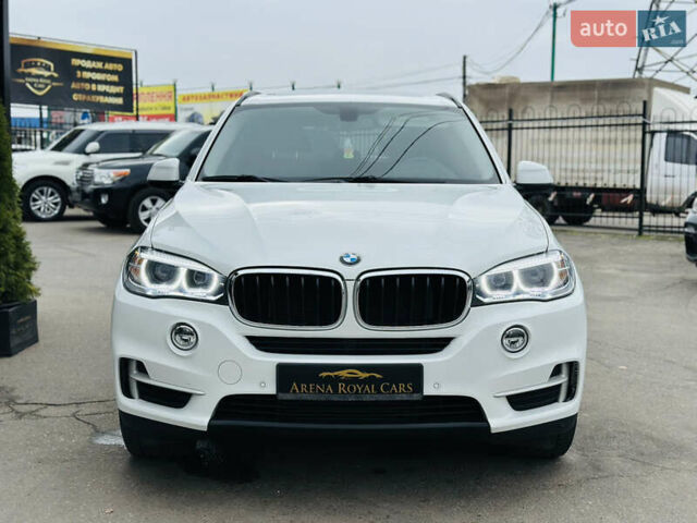 Белый БМВ Х5, объемом двигателя 3 л и пробегом 92 тыс. км за 23500 $, фото 6 на Automoto.ua