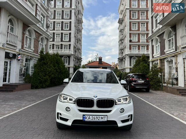 Белый БМВ Х5, объемом двигателя 2 л и пробегом 133 тыс. км за 37000 $, фото 7 на Automoto.ua