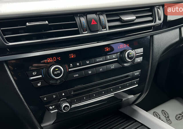 Білий БМВ Х5, об'ємом двигуна 2 л та пробігом 166 тис. км за 28000 $, фото 15 на Automoto.ua