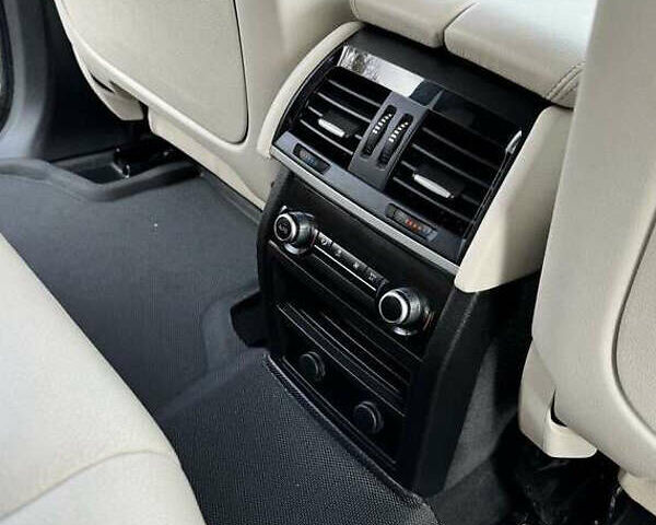 Белый БМВ Х5, объемом двигателя 2.98 л и пробегом 141 тыс. км за 21600 $, фото 8 на Automoto.ua