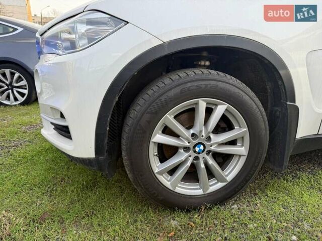 Белый БМВ Х5, объемом двигателя 2 л и пробегом 108 тыс. км за 25500 $, фото 5 на Automoto.ua