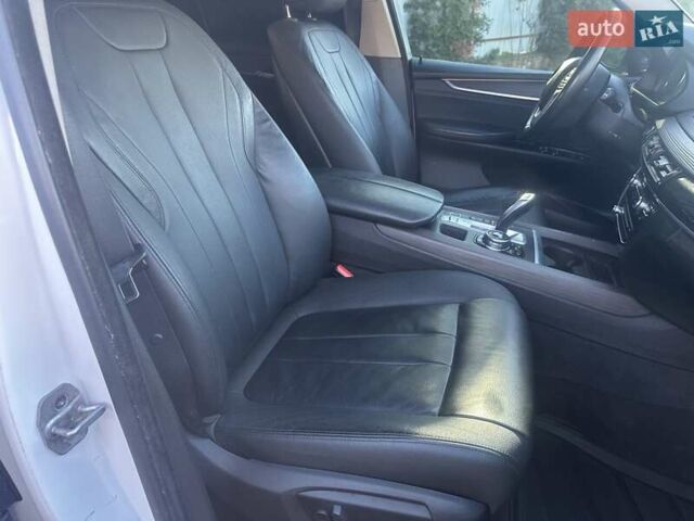 БМВ Х5 2016 в Виннице на Automoto.ua Белый БМВ Х5, объемом двигателя 2 л и пробегом 95 тыс. км за 31000 $, фото 43 на Automoto.ua