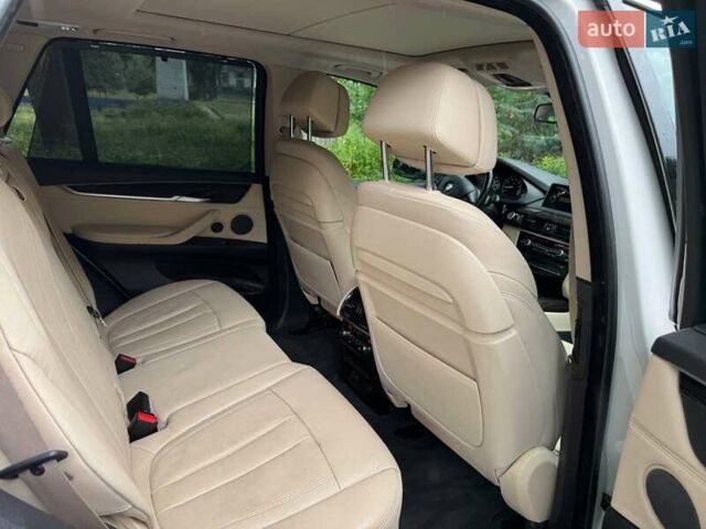 Белый БМВ Х5, объемом двигателя 3 л и пробегом 184 тыс. км за 30790 $, фото 22 на Automoto.ua