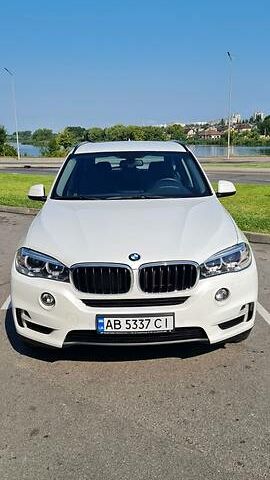 Белый БМВ Х5, объемом двигателя 2 л и пробегом 83 тыс. км за 37000 $, фото 1 на Automoto.ua