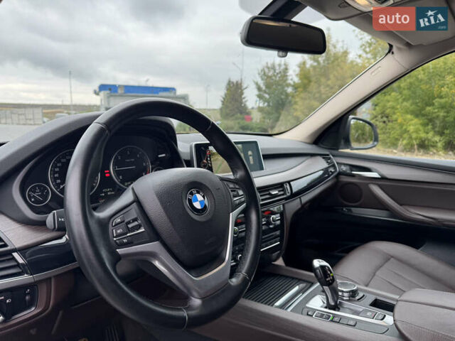 БМВ Х5 2016 в Тернополе на Automoto.ua Белый БМВ Х5, объемом двигателя 2 л и пробегом 137 тыс. км за 30500 $, фото 26 на Automoto.ua