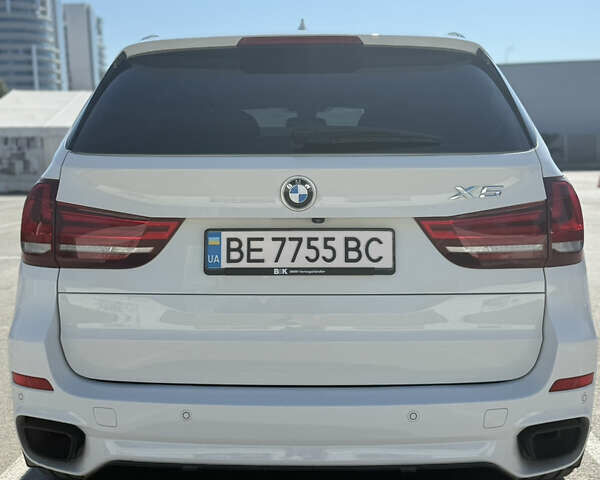 Белый БМВ Х5, объемом двигателя 2.99 л и пробегом 176 тыс. км за 42000 $, фото 7 на Automoto.ua