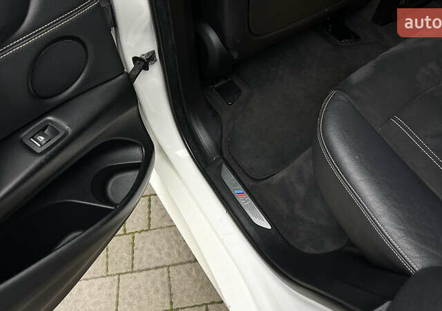 Білий БМВ Х5, об'ємом двигуна 2 л та пробігом 166 тис. км за 28000 $, фото 28 на Automoto.ua