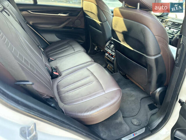 Белый БМВ Х5, объемом двигателя 4.39 л и пробегом 120 тыс. км за 33500 $, фото 10 на Automoto.ua