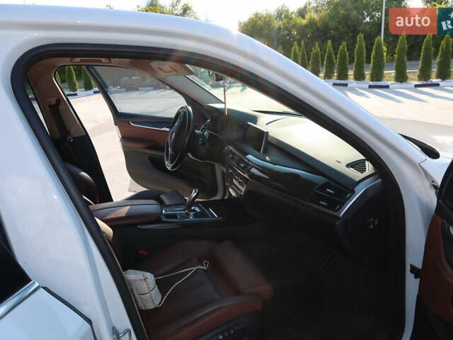 Белый БМВ Х5, объемом двигателя 2 л и пробегом 168 тыс. км за 29999 $, фото 10 на Automoto.ua