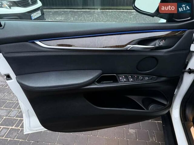 Белый БМВ Х5, объемом двигателя 2 л и пробегом 166 тыс. км за 28300 $, фото 19 на Automoto.ua