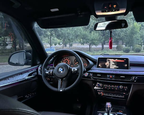Белый БМВ Х5, объемом двигателя 2.98 л и пробегом 93 тыс. км за 31000 $, фото 11 на Automoto.ua