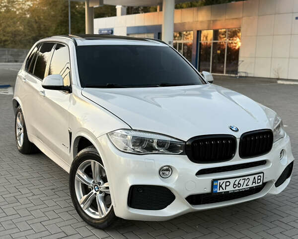 Белый БМВ Х5, объемом двигателя 2.98 л и пробегом 205 тыс. км за 27000 $, фото 15 на Automoto.ua