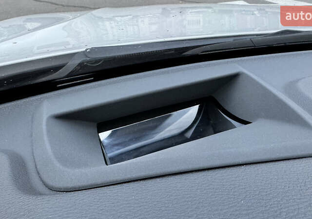 Білий БМВ Х5, об'ємом двигуна 2 л та пробігом 162 тис. км за 27900 $, фото 39 на Automoto.ua