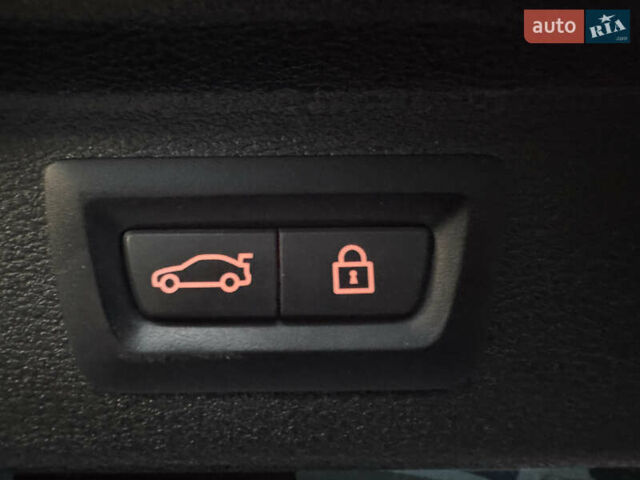 Білий БМВ Х5, об'ємом двигуна 2.99 л та пробігом 218 тис. км за 32900 $, фото 23 на Automoto.ua