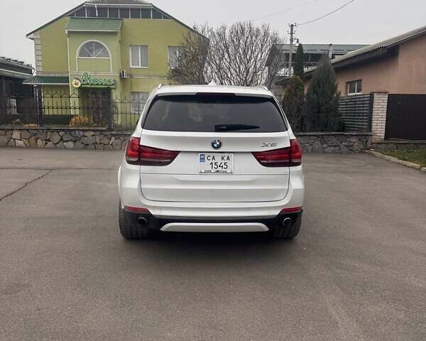 Белый БМВ Х5, объемом двигателя 3 л и пробегом 137 тыс. км за 30000 $, фото 3 на Automoto.ua