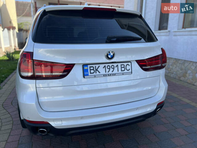 Белый БМВ Х5, объемом двигателя 2 л и пробегом 92 тыс. км за 37200 $, фото 11 на Automoto.ua