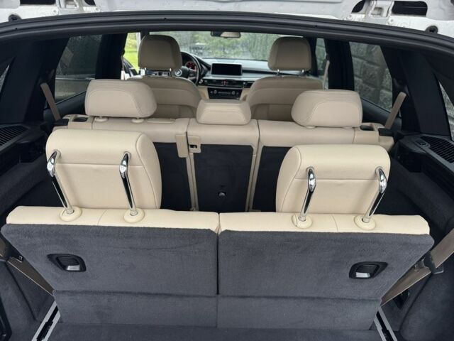 Белый БМВ Х5, объемом двигателя 3 л и пробегом 259 тыс. км за 33000 $, фото 7 на Automoto.ua