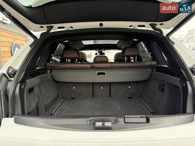 Білий БМВ Х5, об'ємом двигуна 2.99 л та пробігом 213 тис. км за 28800 $, фото 28 на Automoto.ua