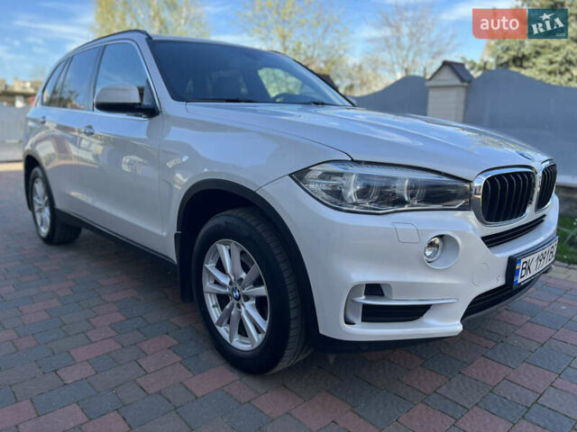 Белый БМВ Х5, объемом двигателя 2 л и пробегом 92 тыс. км за 37200 $, фото 8 на Automoto.ua