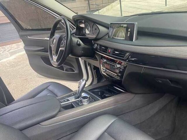 Белый БМВ Х5, объемом двигателя 2 л и пробегом 65 тыс. км за 21000 $, фото 8 на Automoto.ua