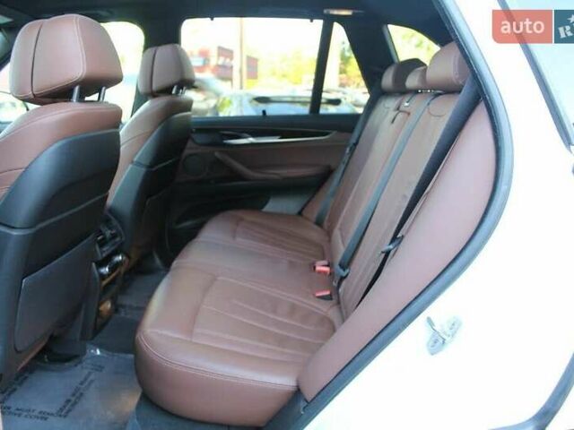 Білий БМВ Х5, об'ємом двигуна 2.98 л та пробігом 106 тис. км за 8700 $, фото 5 на Automoto.ua