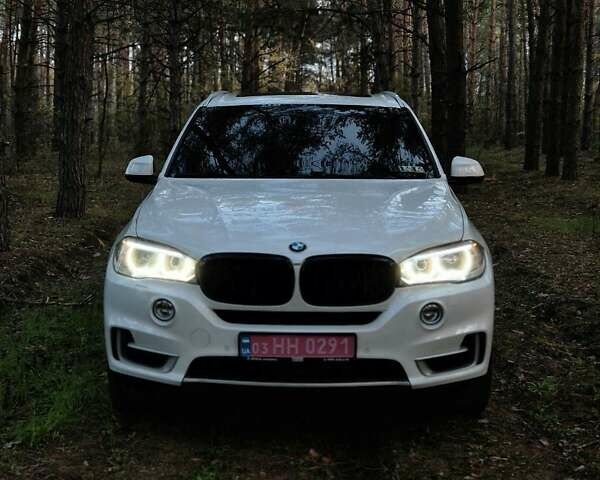 Белый БМВ Х5, объемом двигателя 3 л и пробегом 205 тыс. км за 25000 $, фото 8 на Automoto.ua