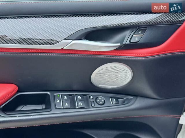 Білий БМВ Х5, об'ємом двигуна 4.39 л та пробігом 86 тис. км за 36900 $, фото 19 на Automoto.ua