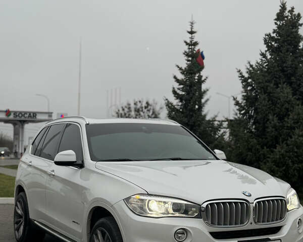 Білий БМВ Х5, об'ємом двигуна 2.99 л та пробігом 218 тис. км за 32900 $, фото 18 на Automoto.ua