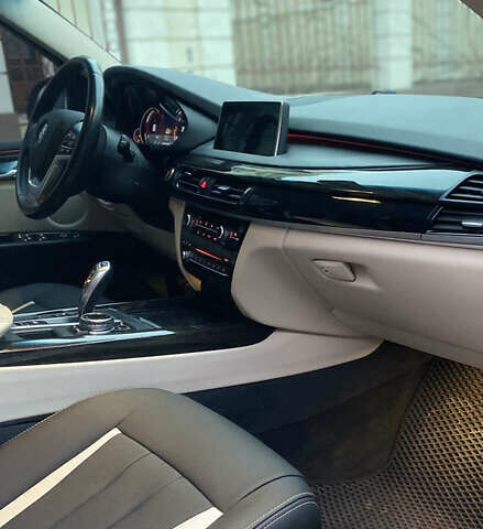 Белый БМВ Х5, объемом двигателя 2 л и пробегом 130 тыс. км за 24800 $, фото 23 на Automoto.ua