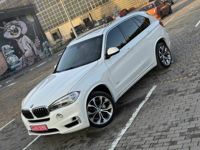 Белый БМВ Х5, объемом двигателя 3 л и пробегом 106 тыс. км за 28999 $, фото 2 на Automoto.ua